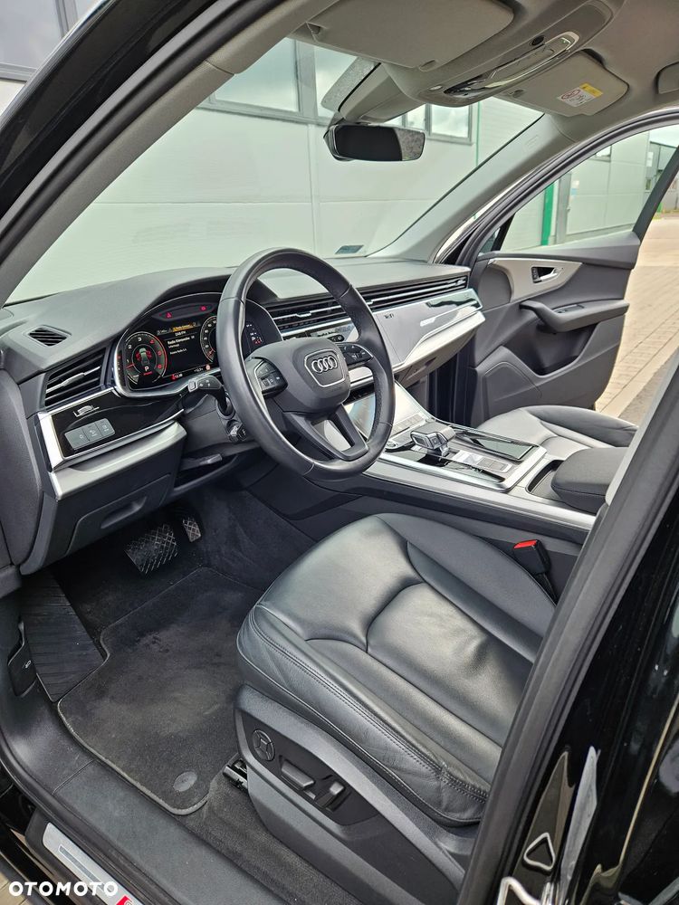 Audi Q7 - 6