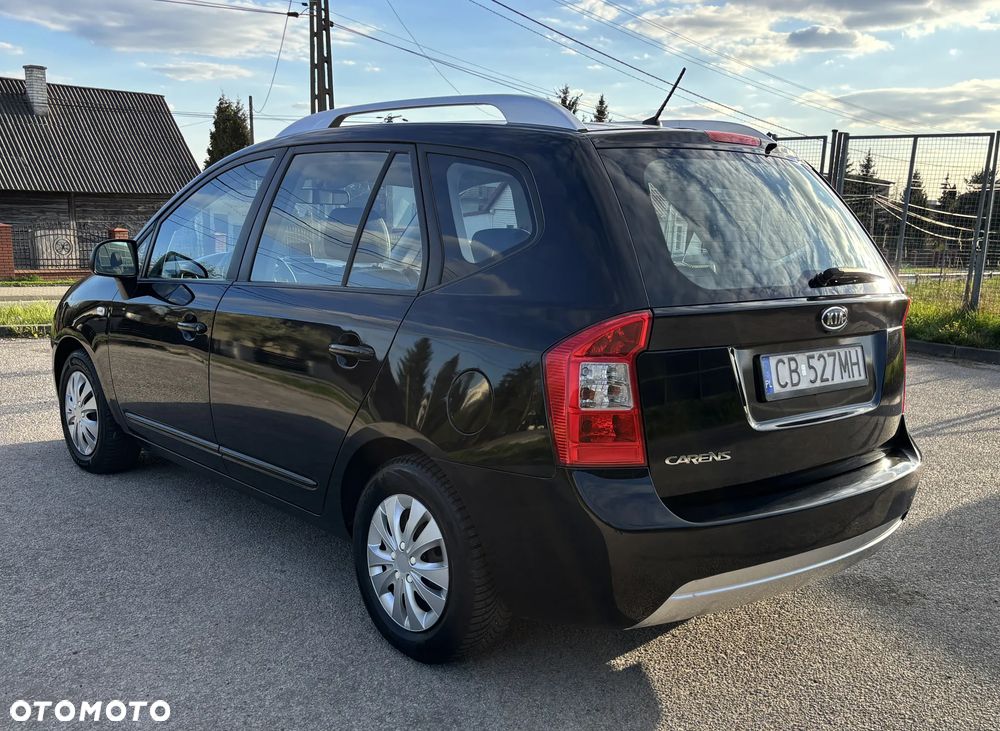 Kia Carens 1.6 Tour - 5