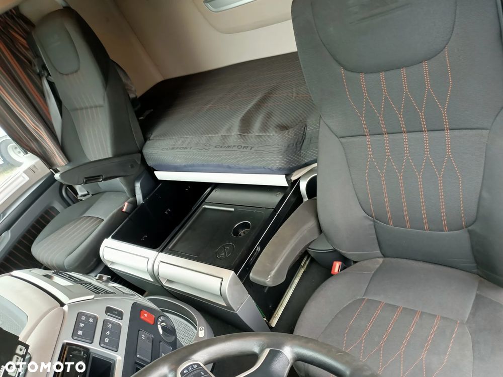 DAF XF450 6X2 Chłodnia Izoterma Carrier Supra 950 2szt - 20