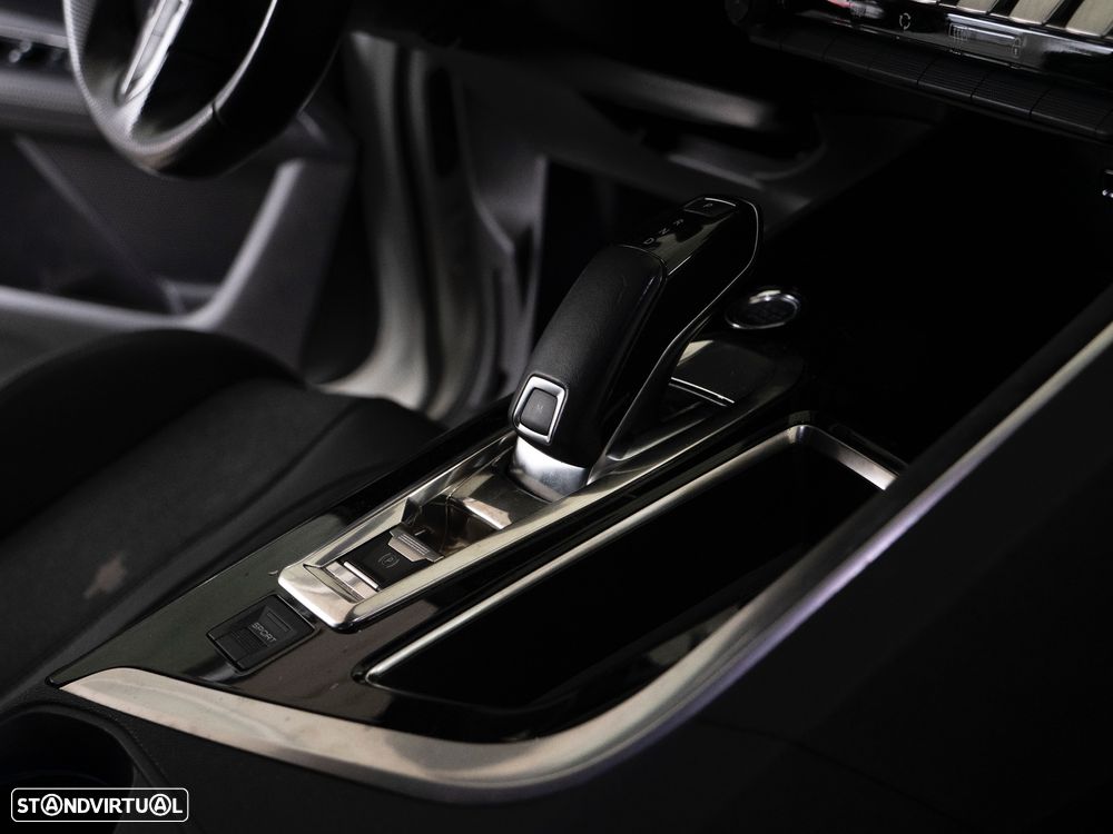 Peugeot 3008 1.5 BlueHDi GT Line EAT8 - 9