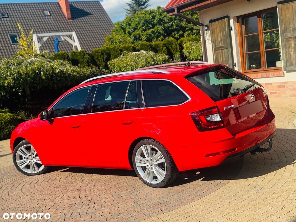 Skoda Octavia Combi 1.6 TDI DSG Premium Edition - 20