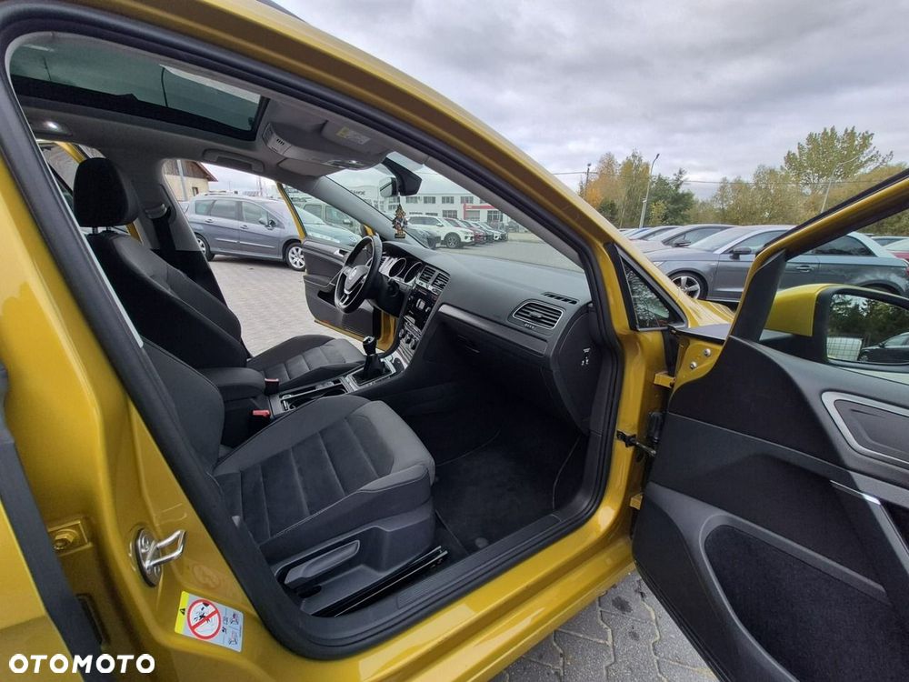 Volkswagen Golf Variant - 19