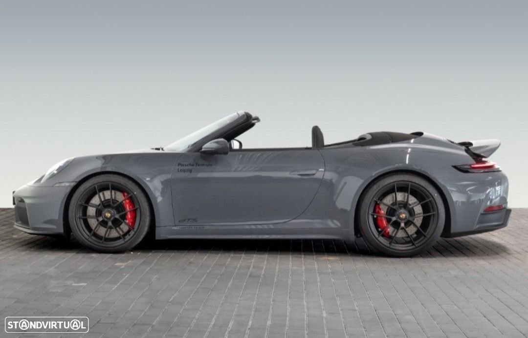 Porsche 911 (992) Carrera 4 GTS - 6