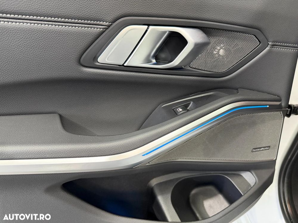 BMW Seria 3 330e xDrive AT PHEV - 25