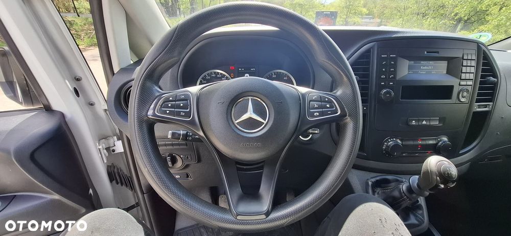 Mercedes-Benz VITO - 11