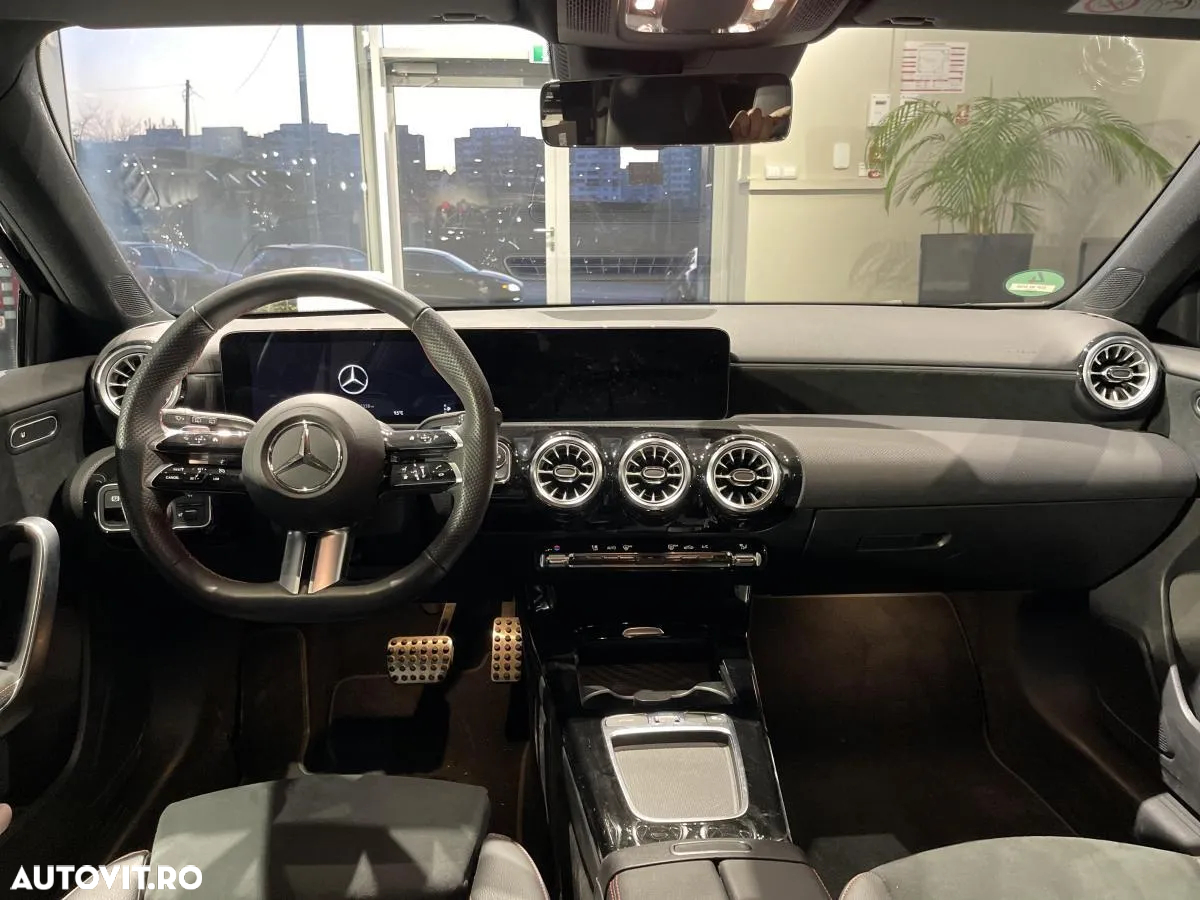Mercedes-Benz A 200 d 8G-DCT - 11