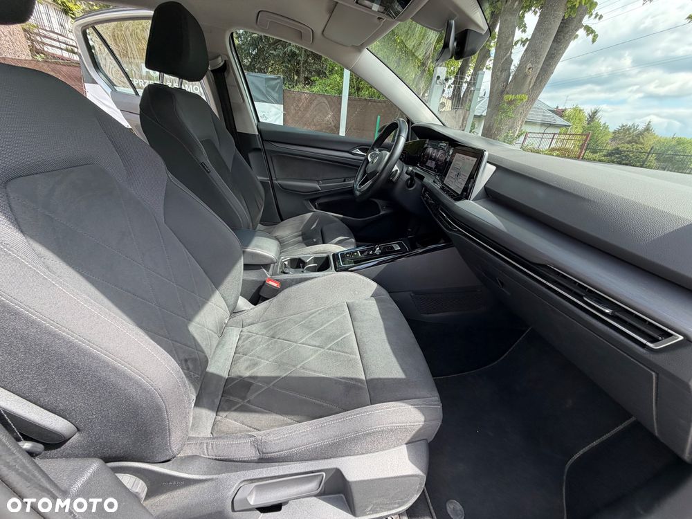 Volkswagen Golf - 36