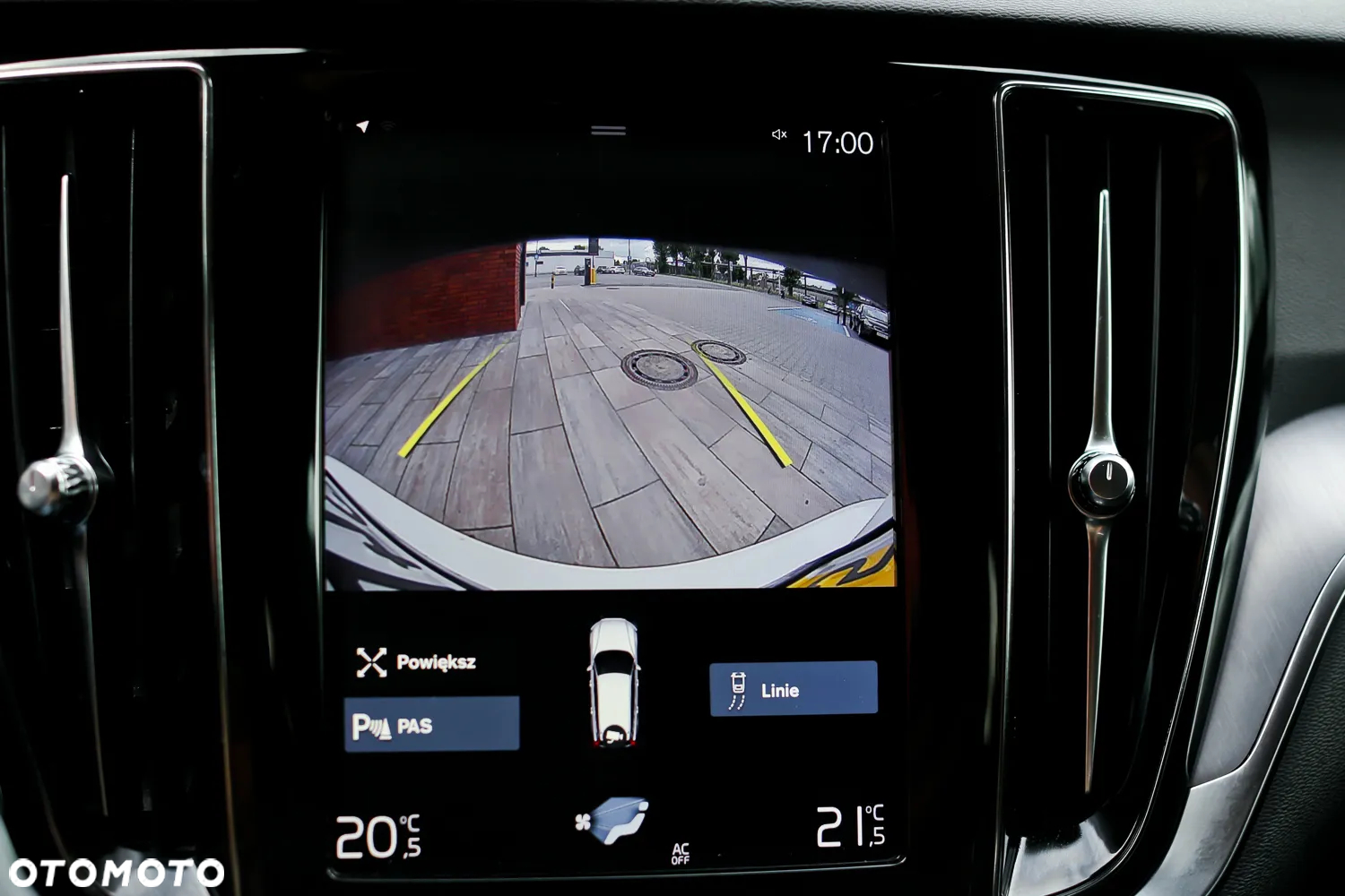 Volvo V60 Cross Country Pro D4 AWD - 28