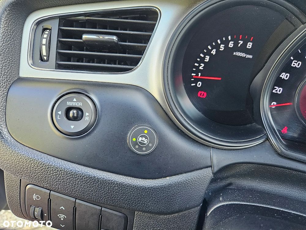 Kia Ceed 1.4 Business Line - 23