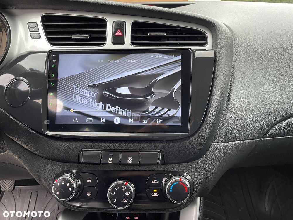 Kia Ceed 1.4 CVVT Dream Team Edition - 14