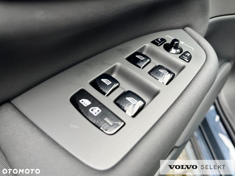 Volvo XC 90 - 17