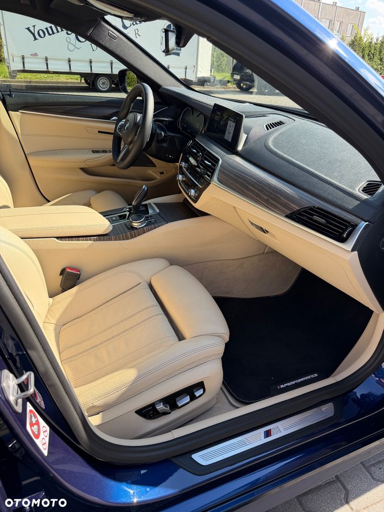 BMW Seria 5 530d xDrive M Sport sport - 9