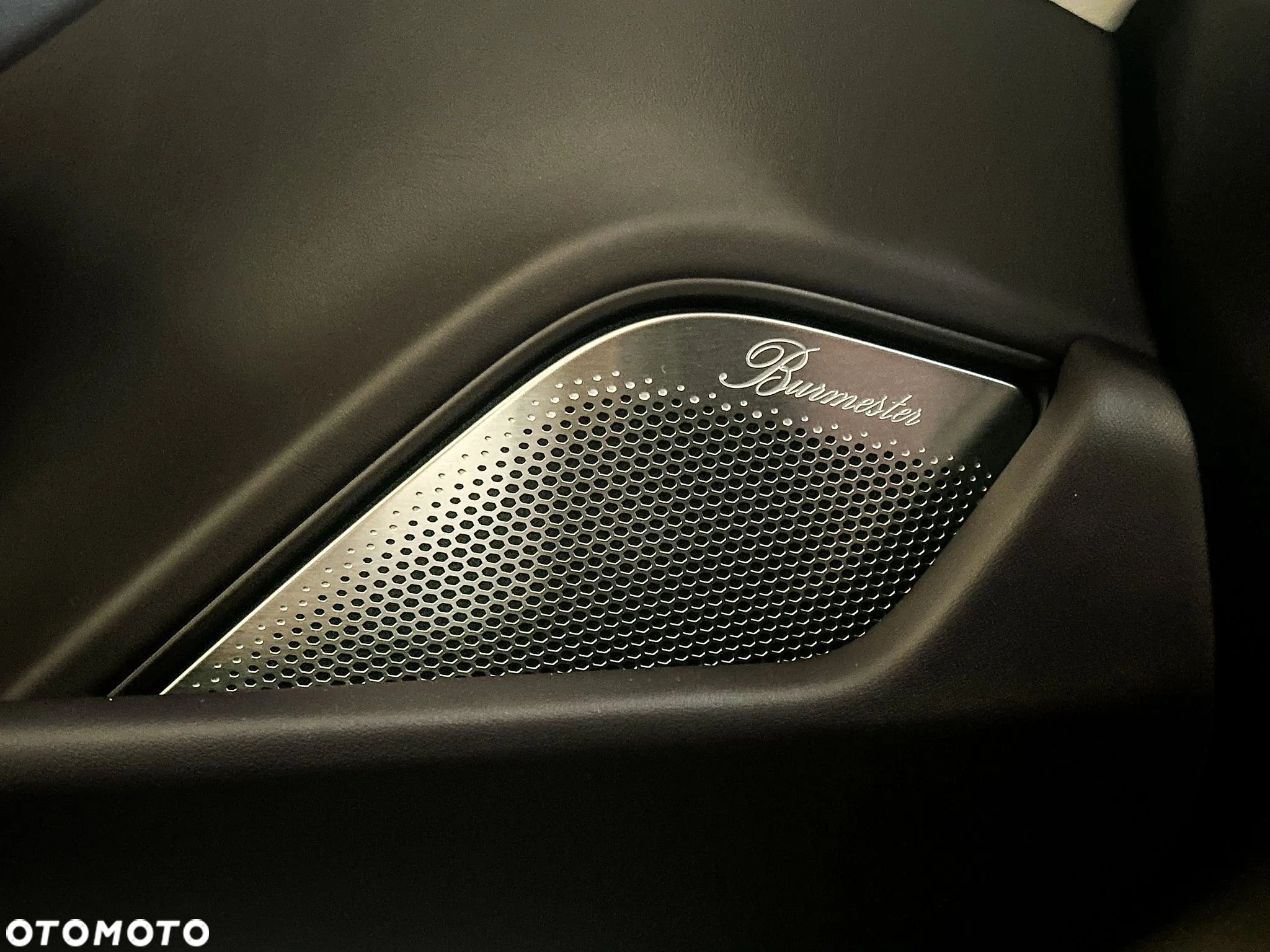 Porsche Taycan - 12