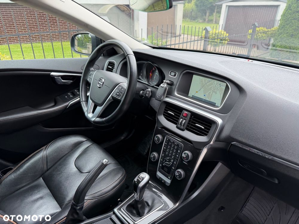 Volvo V40 Cross Country D2 Plus - 17