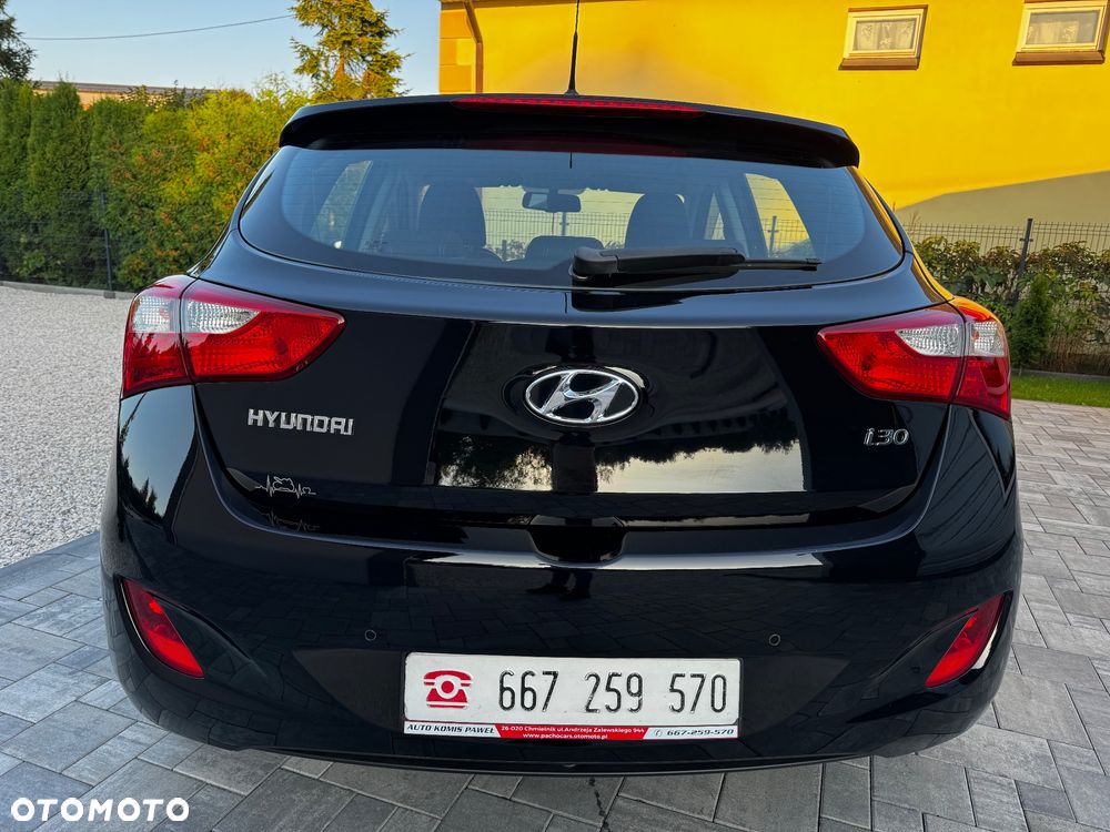 Hyundai i30 blue 1.4 Trend - 8