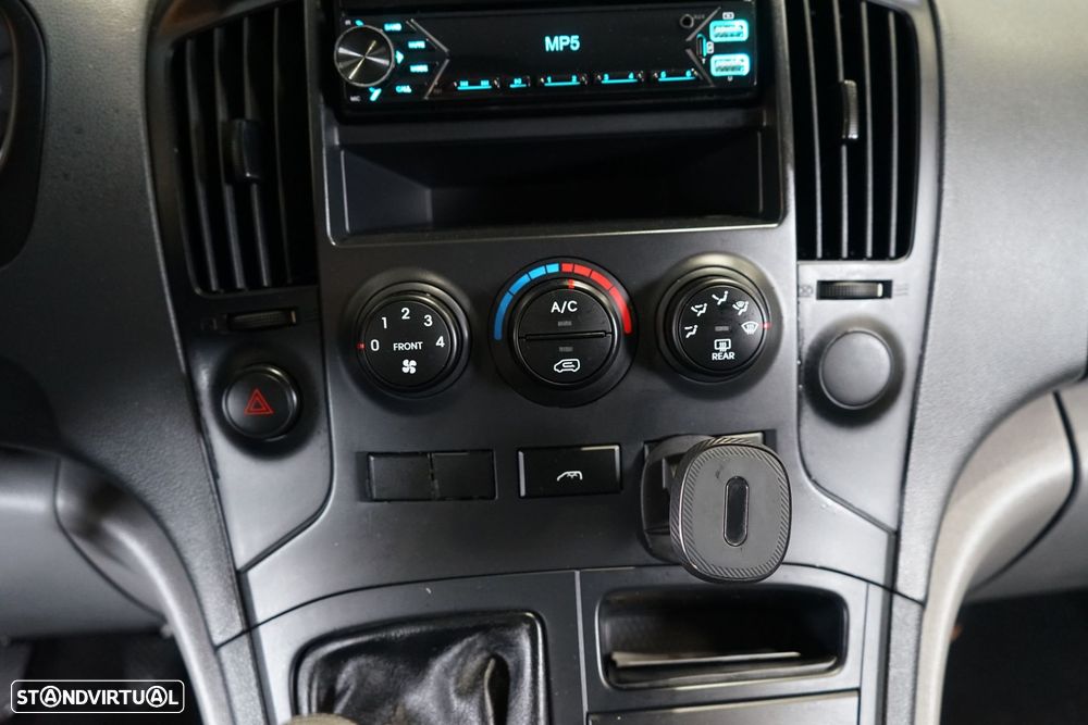 Hyundai H-1 2.5 CRDi Travel Comfort - 22