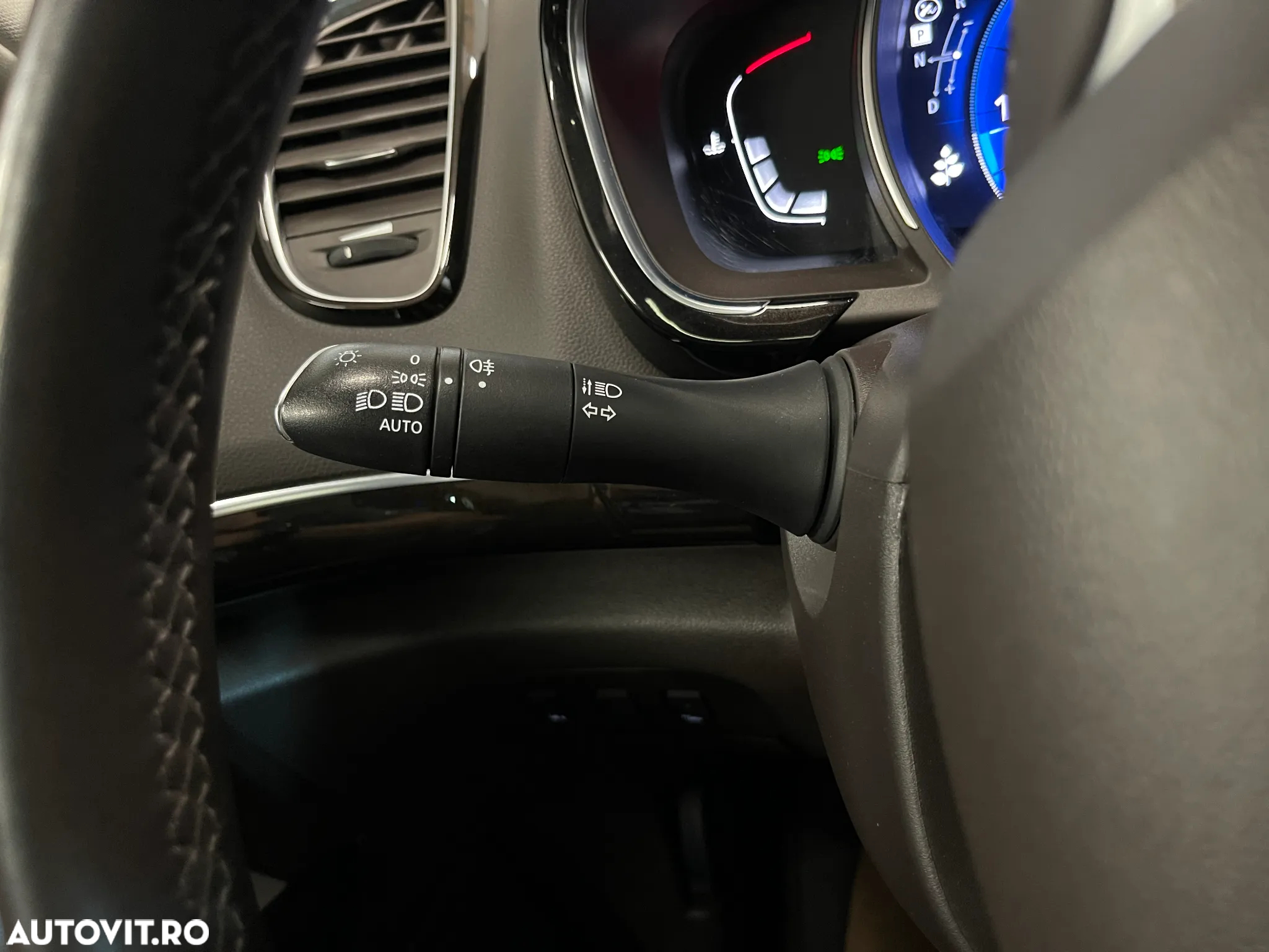 Renault Espace BLUE dCi 160 EDC BUSINESS EDITION - 34
