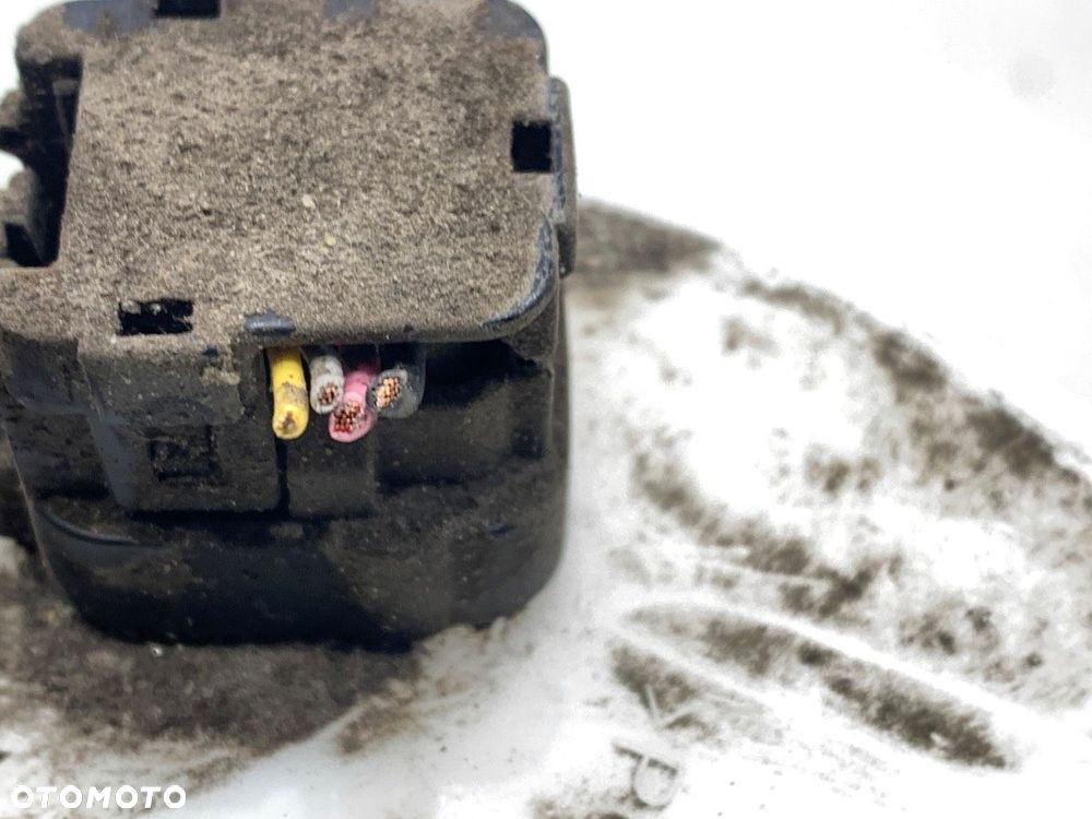 POMPA PALIWA  SUZUKI IGNIS III (MF) 2016 - 2022 1.2 (ATK412) 66 kW [90 KM] benzyna 2016 - 2022 - 4