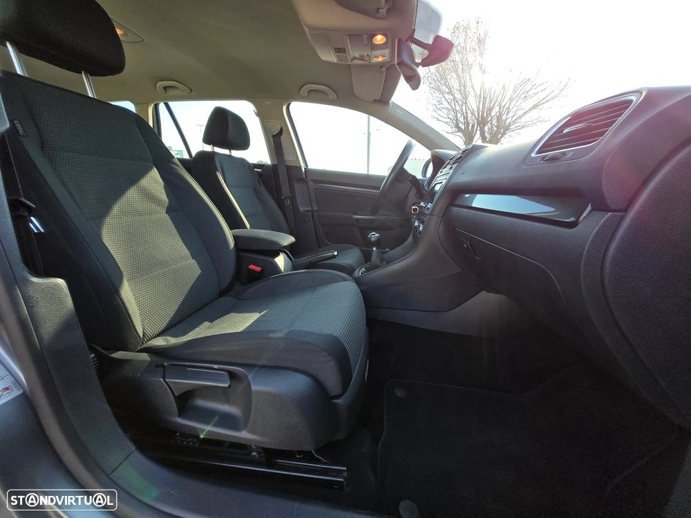 VW Golf Variant 1.6 TDi Confortline - 10