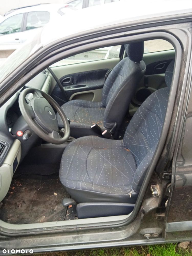 Na części Renault Clio II 1.1 5D lakier NV676 silnik skrzynia biegów maska klapa drzwi zderzak lampa - 14