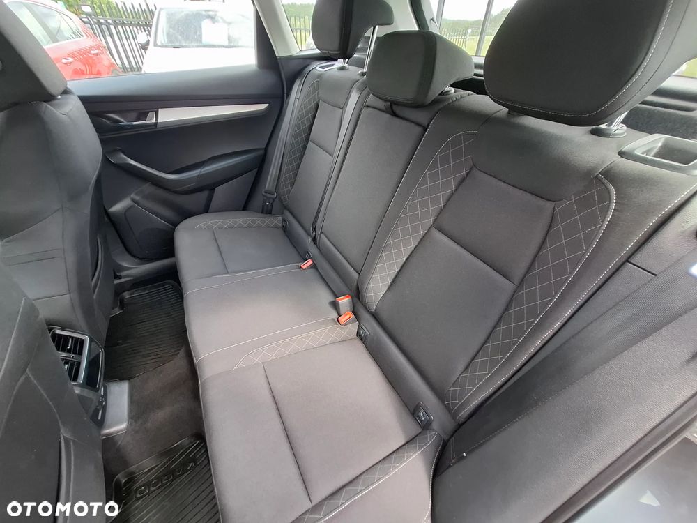 Skoda Karoq 1.6 TDI SCR DSG Ambition - 15