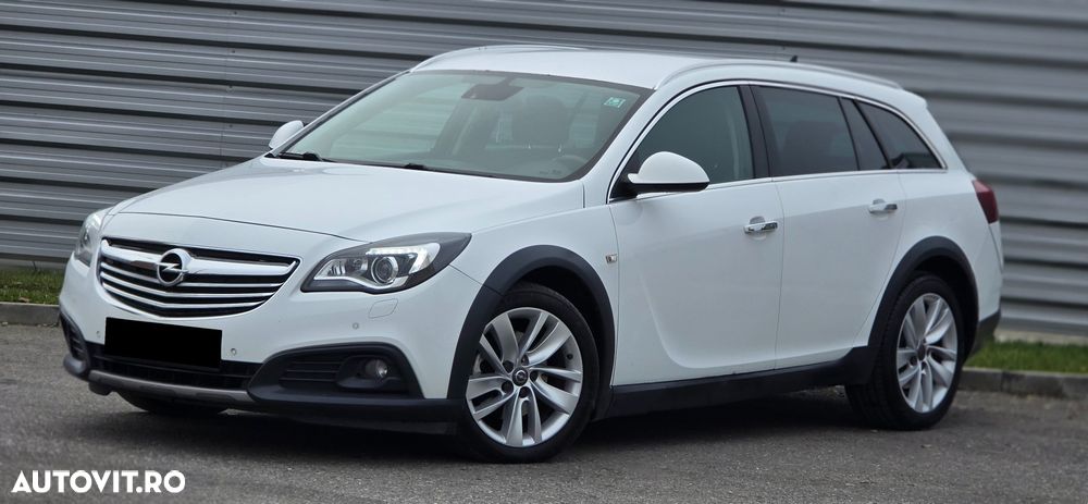 Opel Insignia 2.0 CDTI 4x4 Sports Tourer Aut. Business Edition - 2