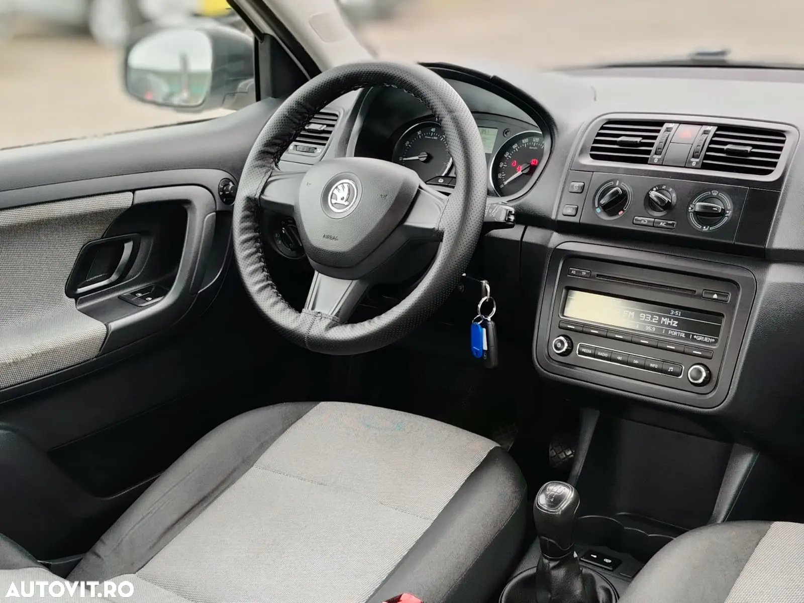 Skoda Fabia 1.2 HTP Ambiente - 3