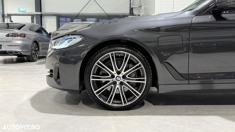 BMW Seria 5 545e xDrive Aut. - 19