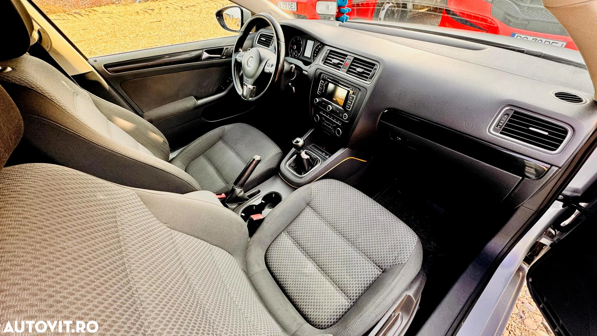 Volkswagen Jetta 1.6 TDI CR DPF Comfortline - 9