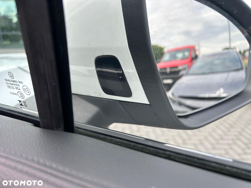 Volkswagen Tiguan 1.5 eHybrid PHEV 150kW Elegance DSG - 25