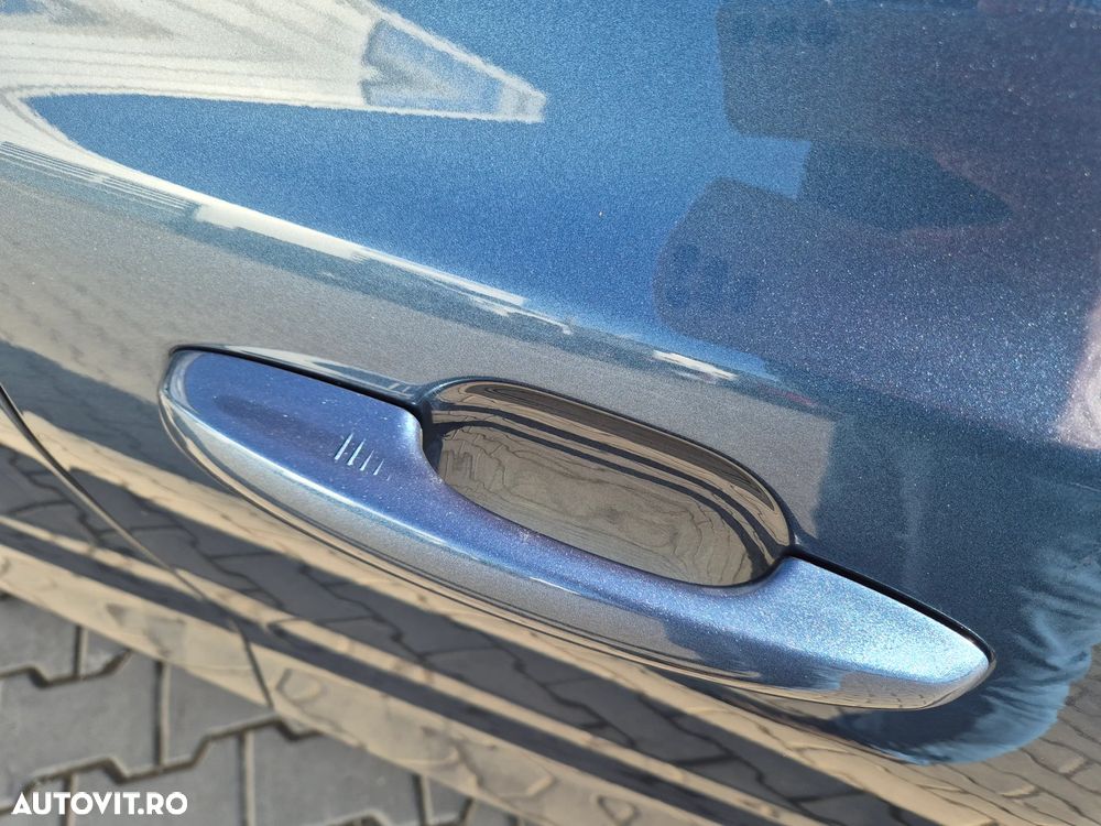 Ford Focus 1.0 EcoBoost 7DCT MHEV Titanium X - 11