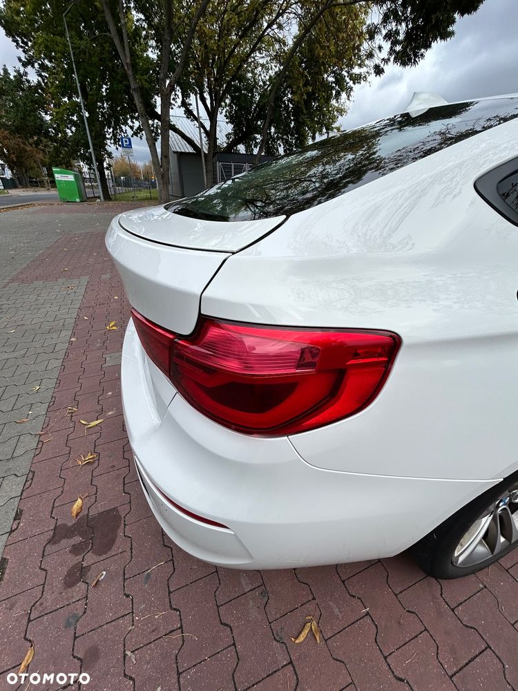 BMW 3GT 320i GPF xDrive Sport Line - 12