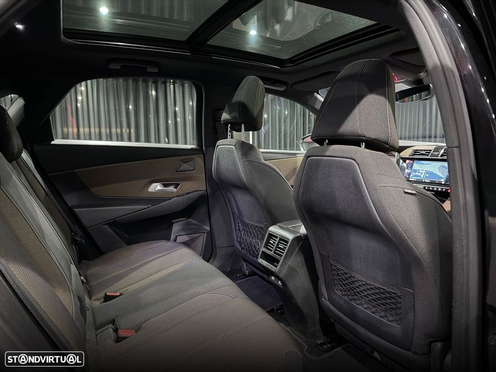 DS DS7 Crossback 1.5 BlueHDi So Chic EAT8 - 37