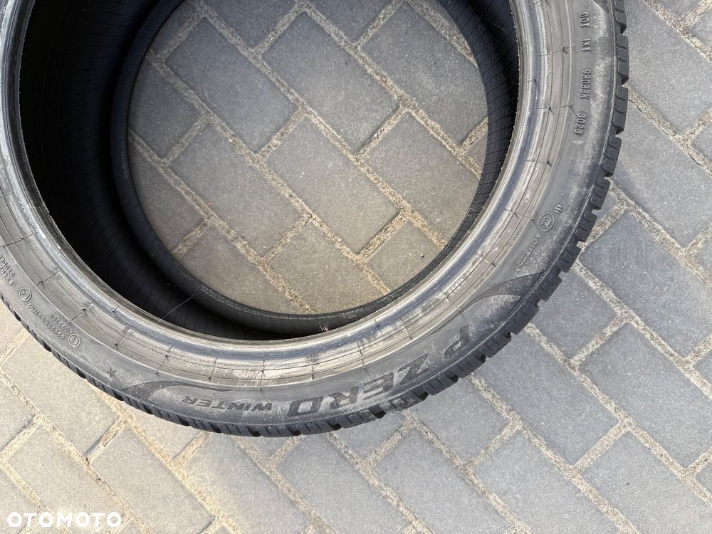 2x Pirelli P Zero Winter 245/40 R19 98V M+S – 2 szt. – przebieg tylko 100 km - 8
