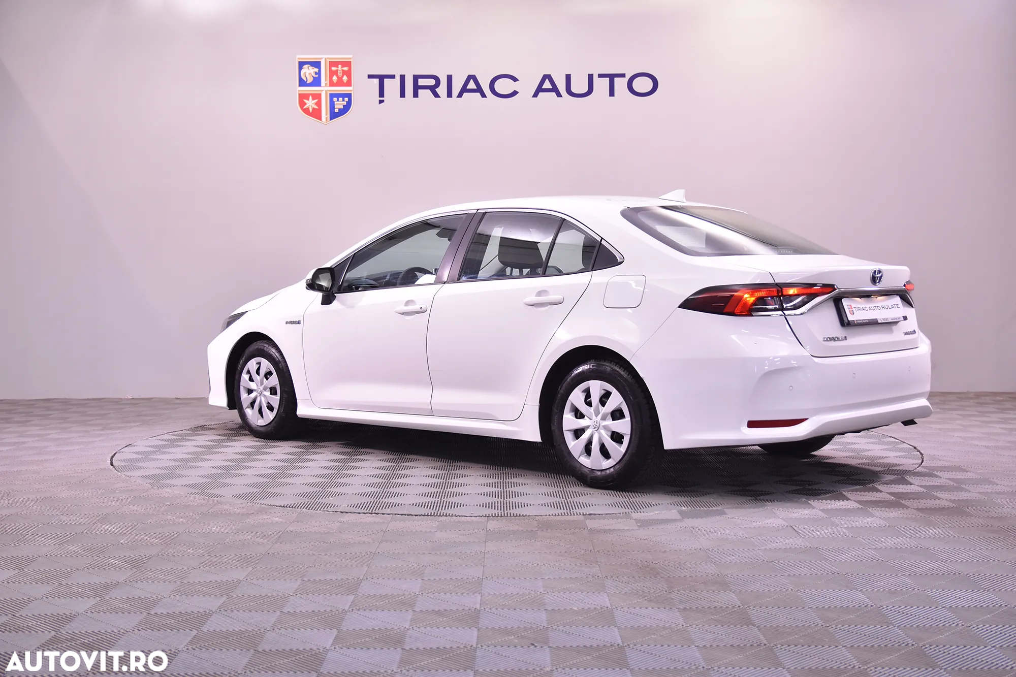 Toyota Corolla - 3
