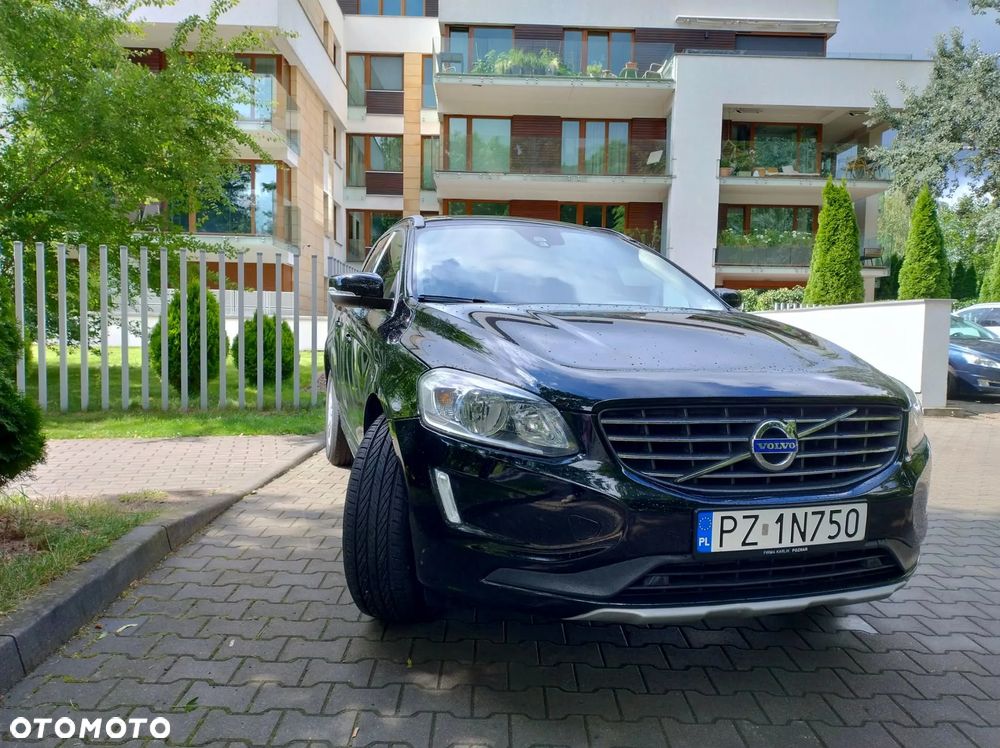 Volvo XC 60 D3 Drive-E Momentum - 4
