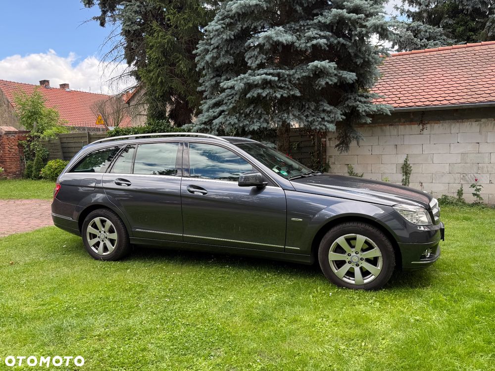 Mercedes-Benz Klasa C 200 (BlueEFFICIENCY) 7G-TRONIC Avantgarde - 3