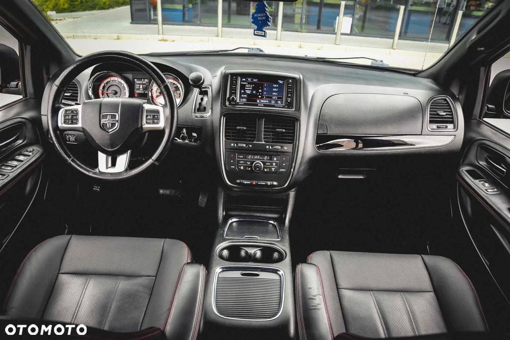 Dodge Grand Caravan 3.6 R/T - 7
