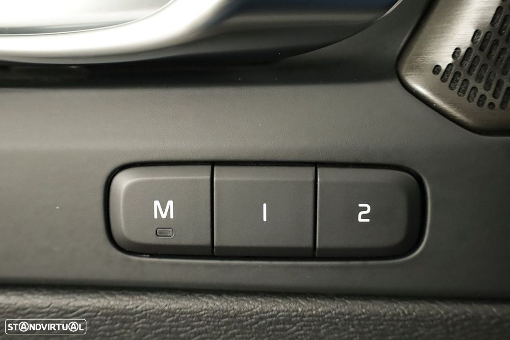 Volvo XC 40 1.5 T2 Plus Dark Auto - 20
