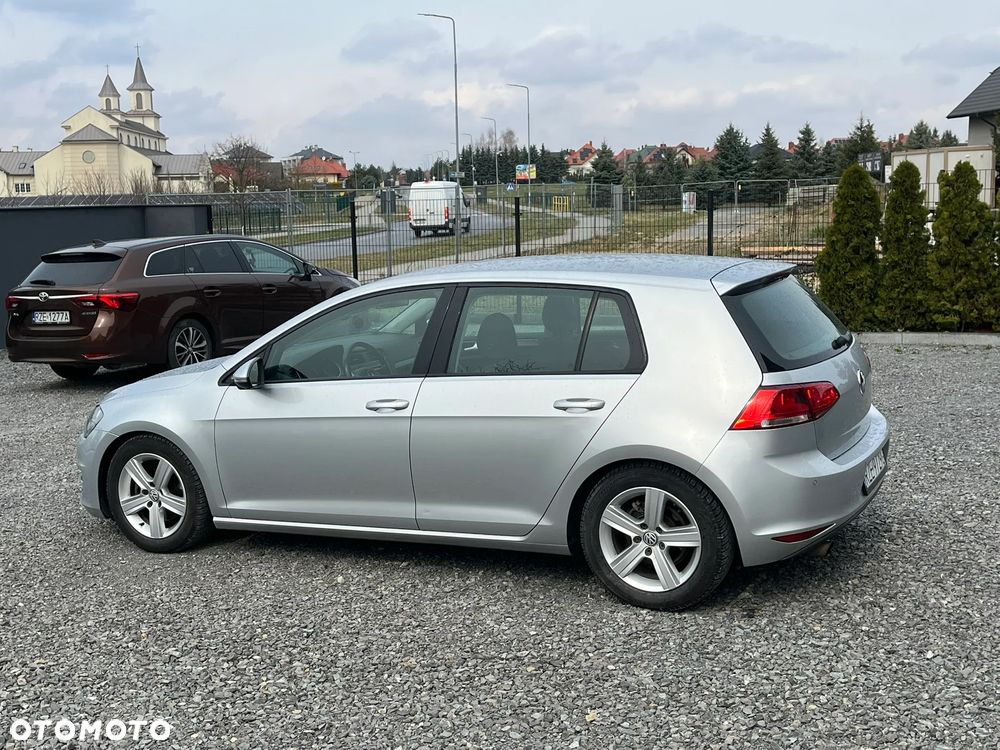Volkswagen Golf - 9