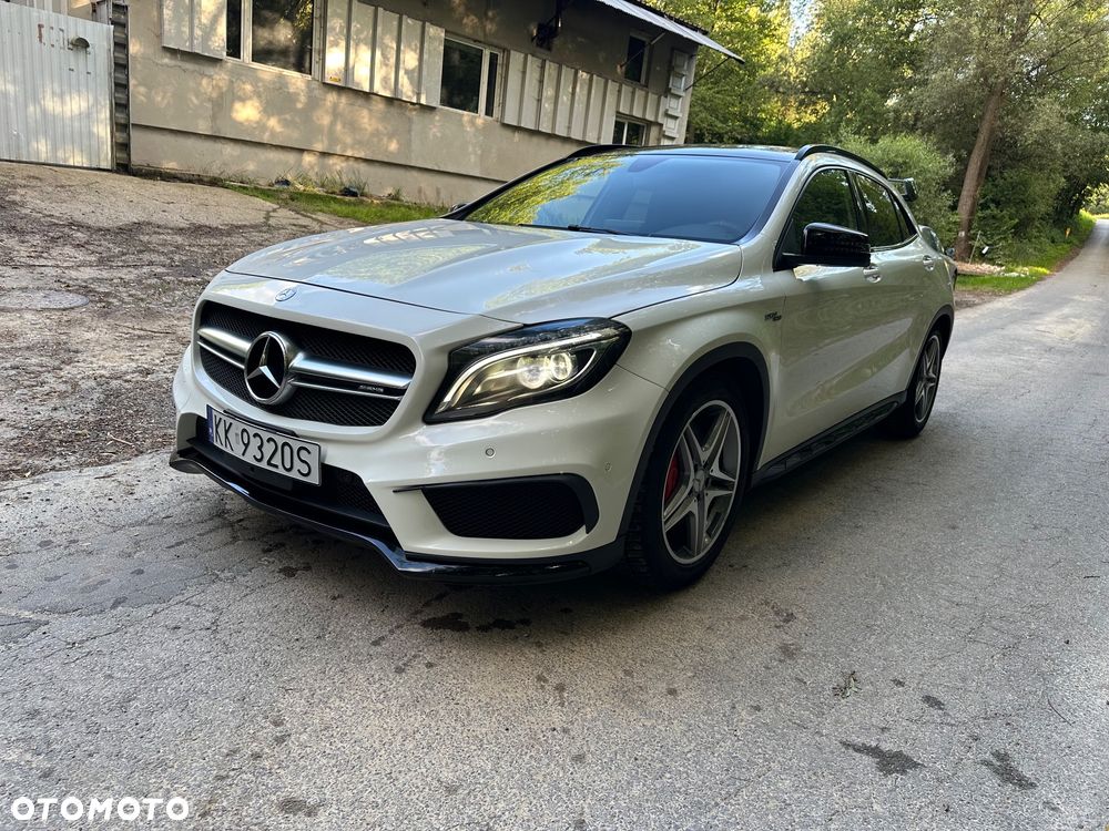 Mercedes-Benz GLA AMG 45 4-Matic - 9