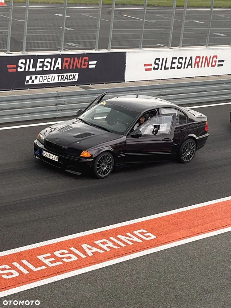 BMW Seria 3 - 1