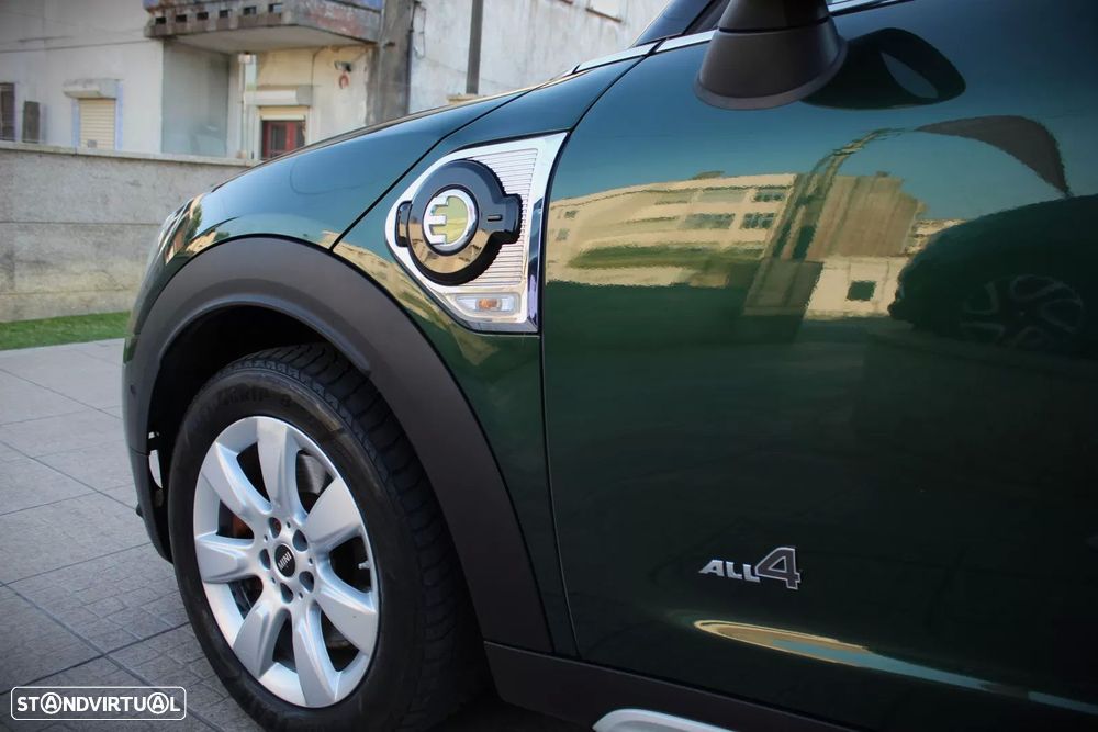MINI Countryman Cooper SE ALL4 Auto - 33