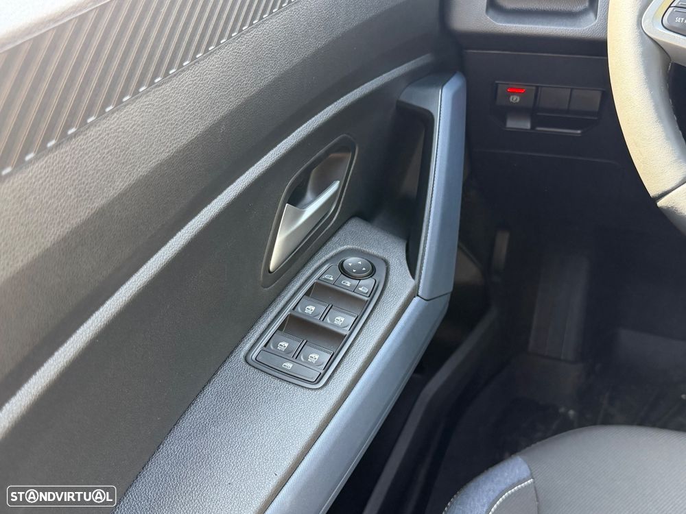 Dacia Duster 1.6 Hybrid Journey - 35