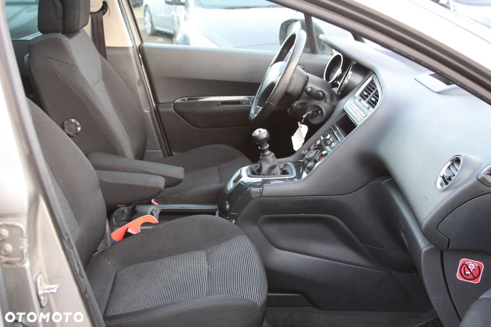 Peugeot 5008 HDI FAP 150 Premium - 14