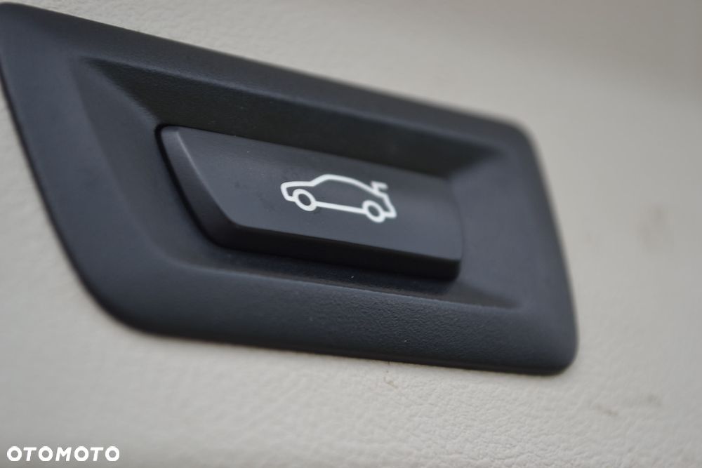 BMW X3 xDrive20i GPF Advantage - 23