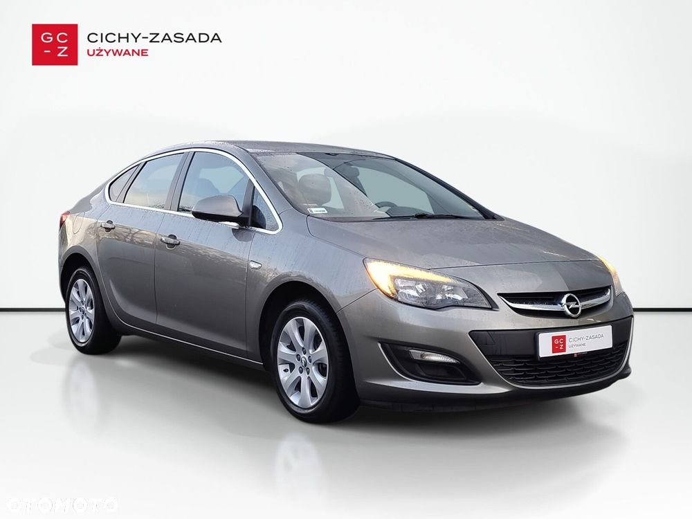 Opel Astra 1.4 T Business EU6 - 7