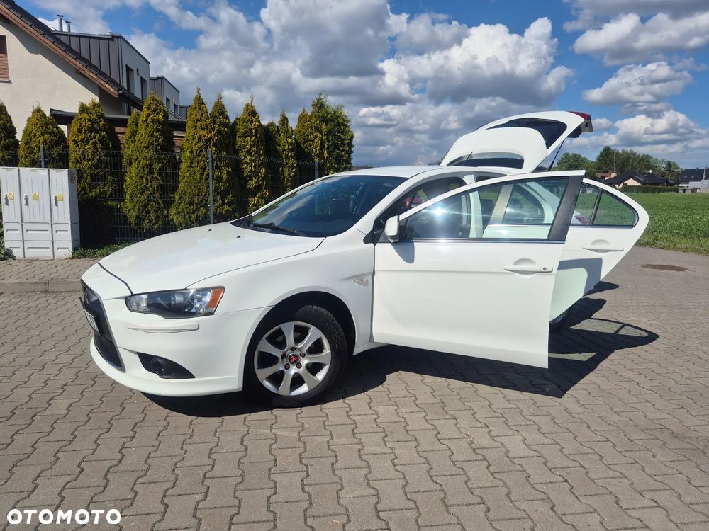 Mitsubishi Lancer 1.5 Invite - 17