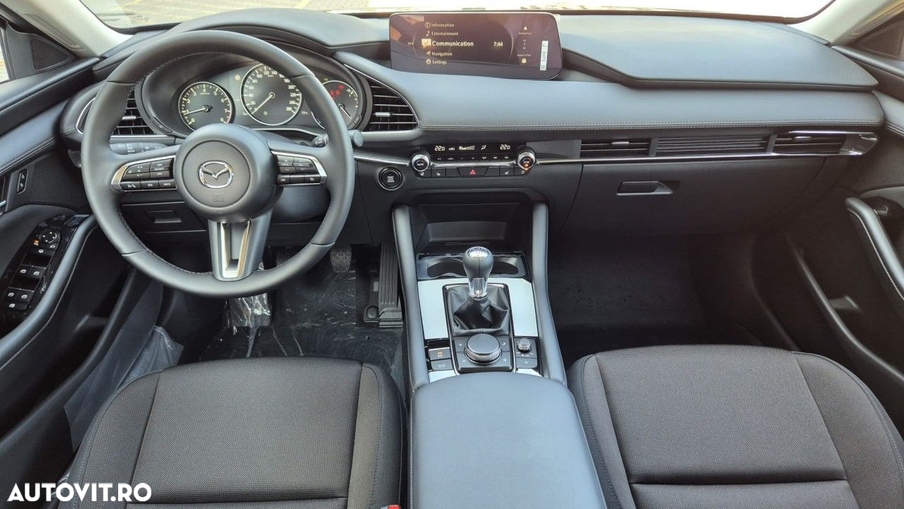 Mazda 3 - 9