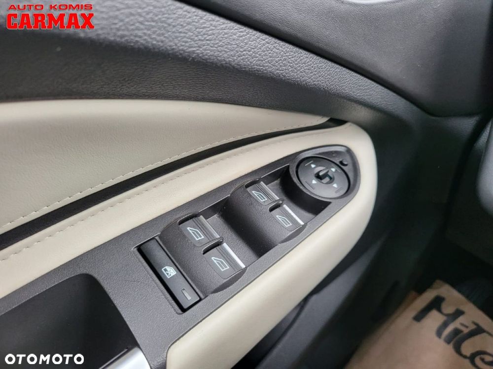 Ford Kuga 2.0 TDCi 4x4 Vignale - 26